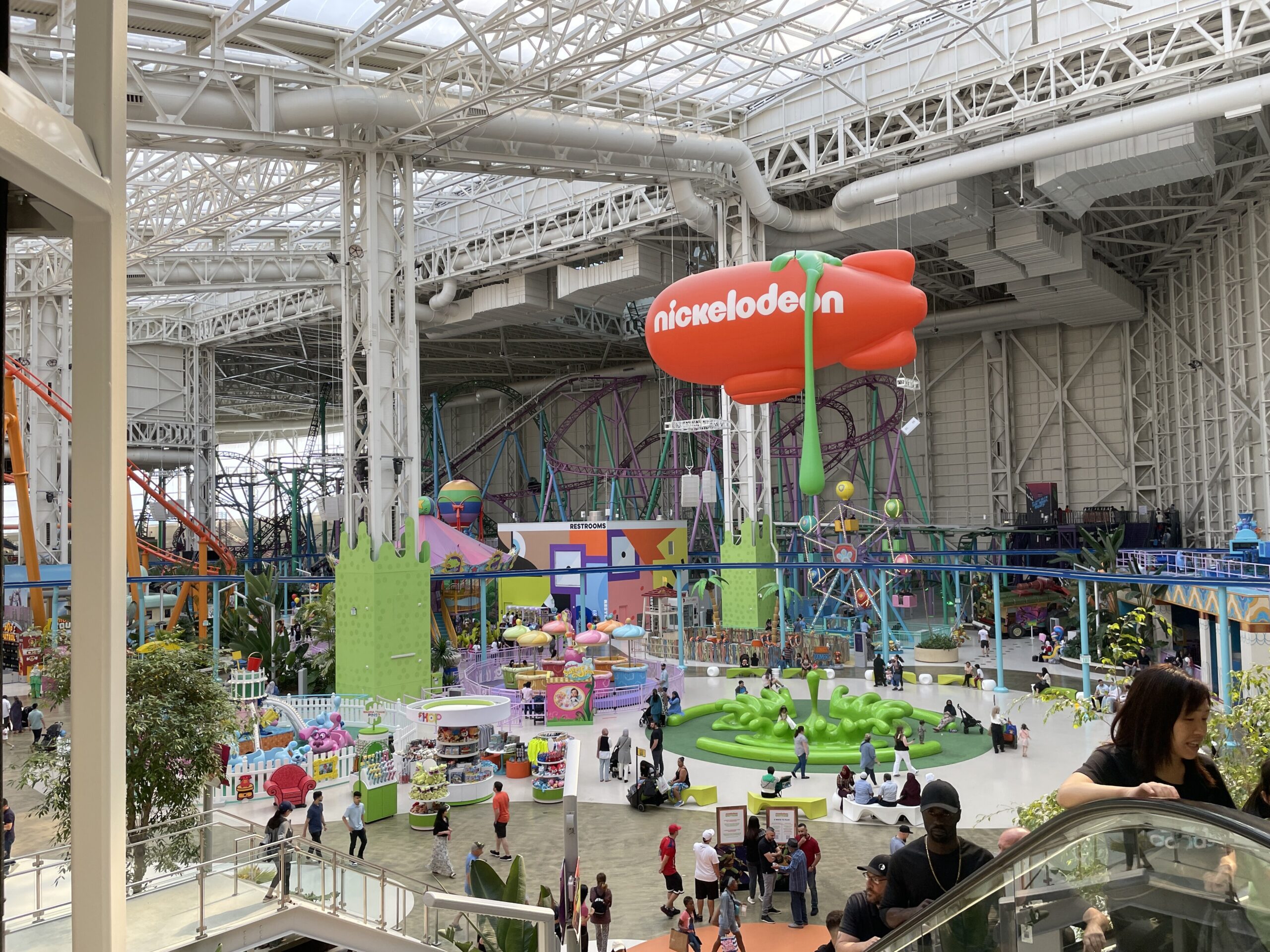 Photo of American Dream Water Park, by Dough4872, licensed under the Creative Commons Attribution-Share Alike 4.0 International license.